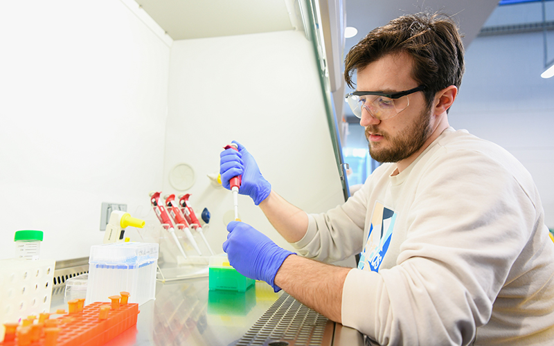 student working in chemistry lab